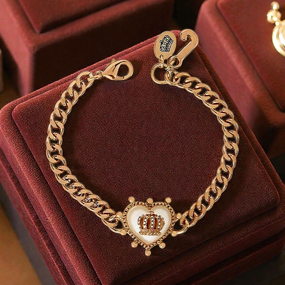 NEW Juicy Couture Gold Tone Womens Solid Crown Heart 7.5 Inch Link Bracelet NWT - Picture 2 of 4